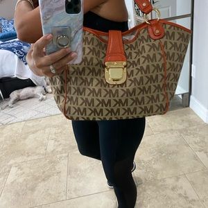 Michael kors handbag